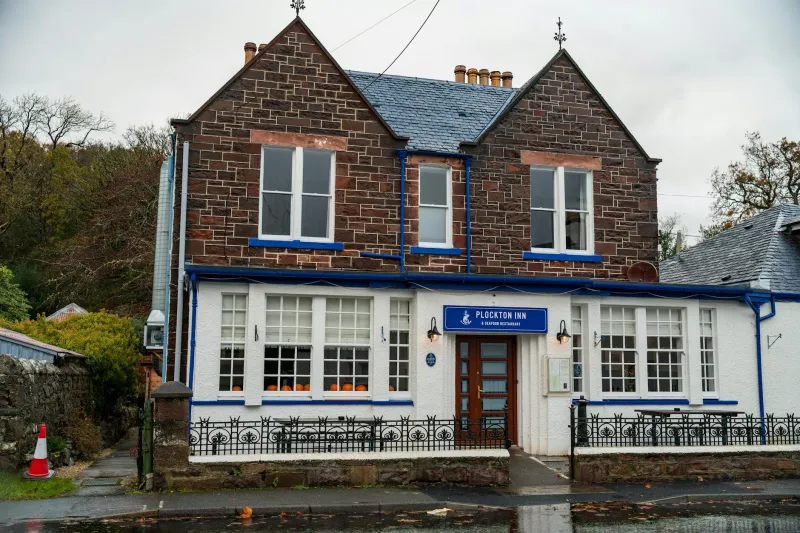 Where Scotland Rested: The Great Coaching Inns That Made the Royal Mile a Gateway to the Kingdom